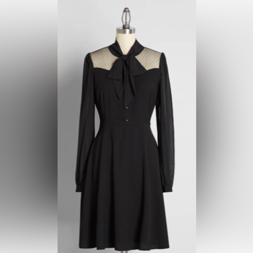 NWT. Black fit and flare dress 2XL